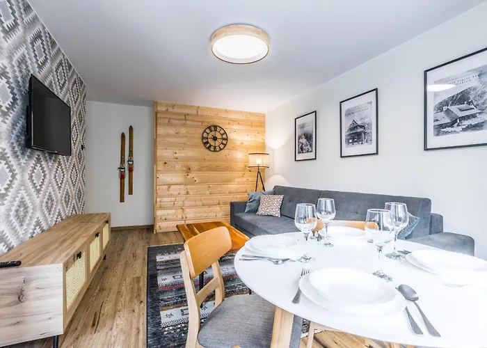 Tatry Centrum Apartamento *